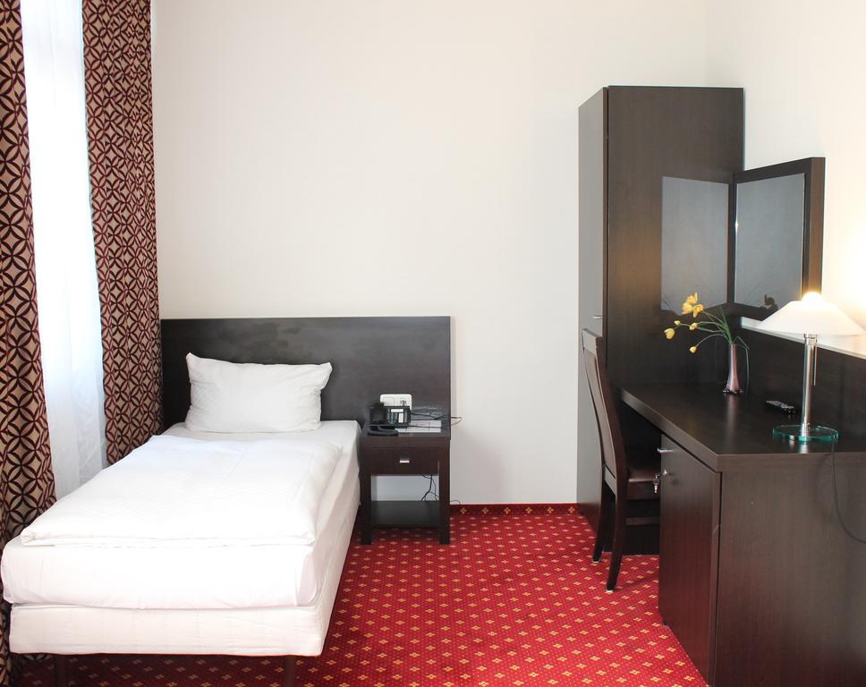 Aariana Hotel Offenbach am Main Exteriör bild